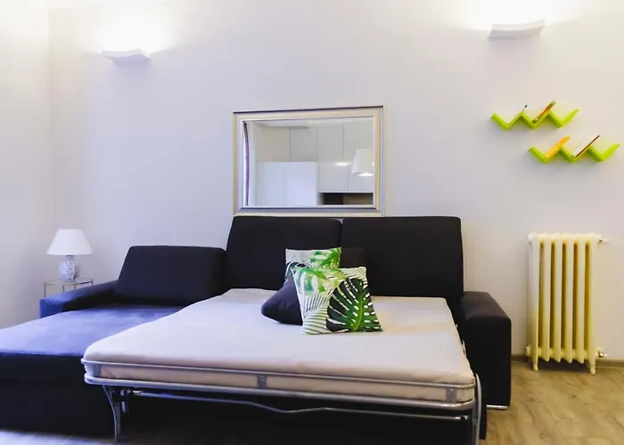 BOOK NOW! Corso Buenos Aires&Loreto M1